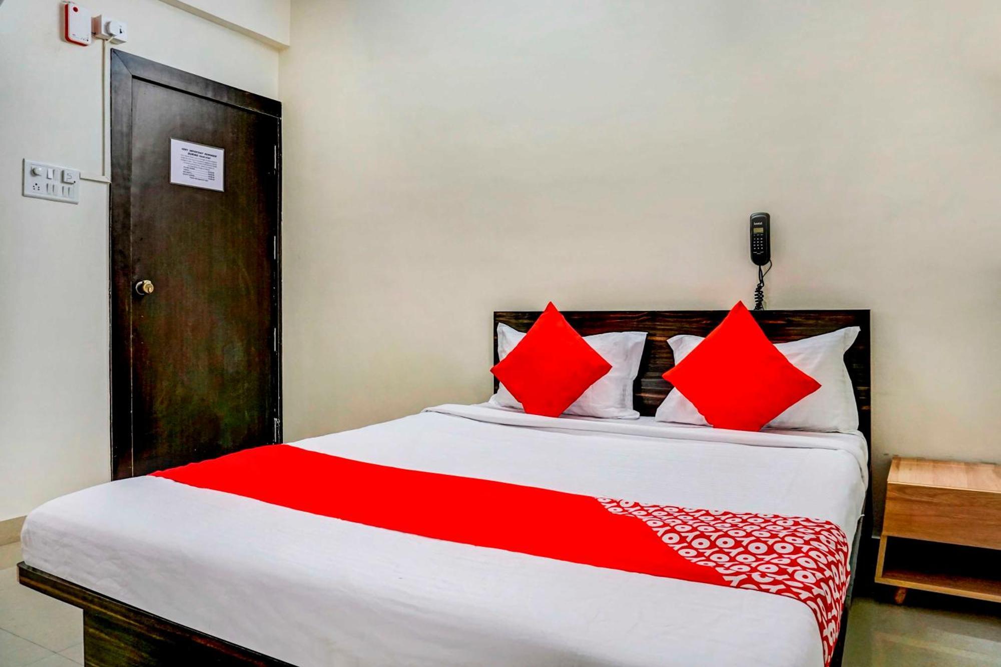 Hotel O Komfort Inn Pune Bagian luar foto